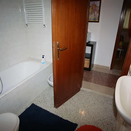 Altamira فندق مبيت وإفطار 3*